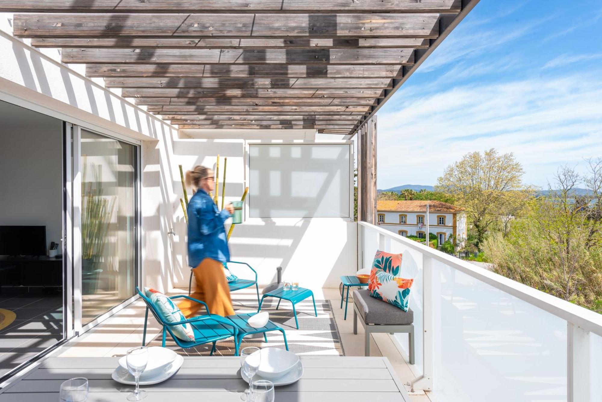 Vue 50m Des Salins Piscine 2 Parkings Terrasse Apartment Hyeres