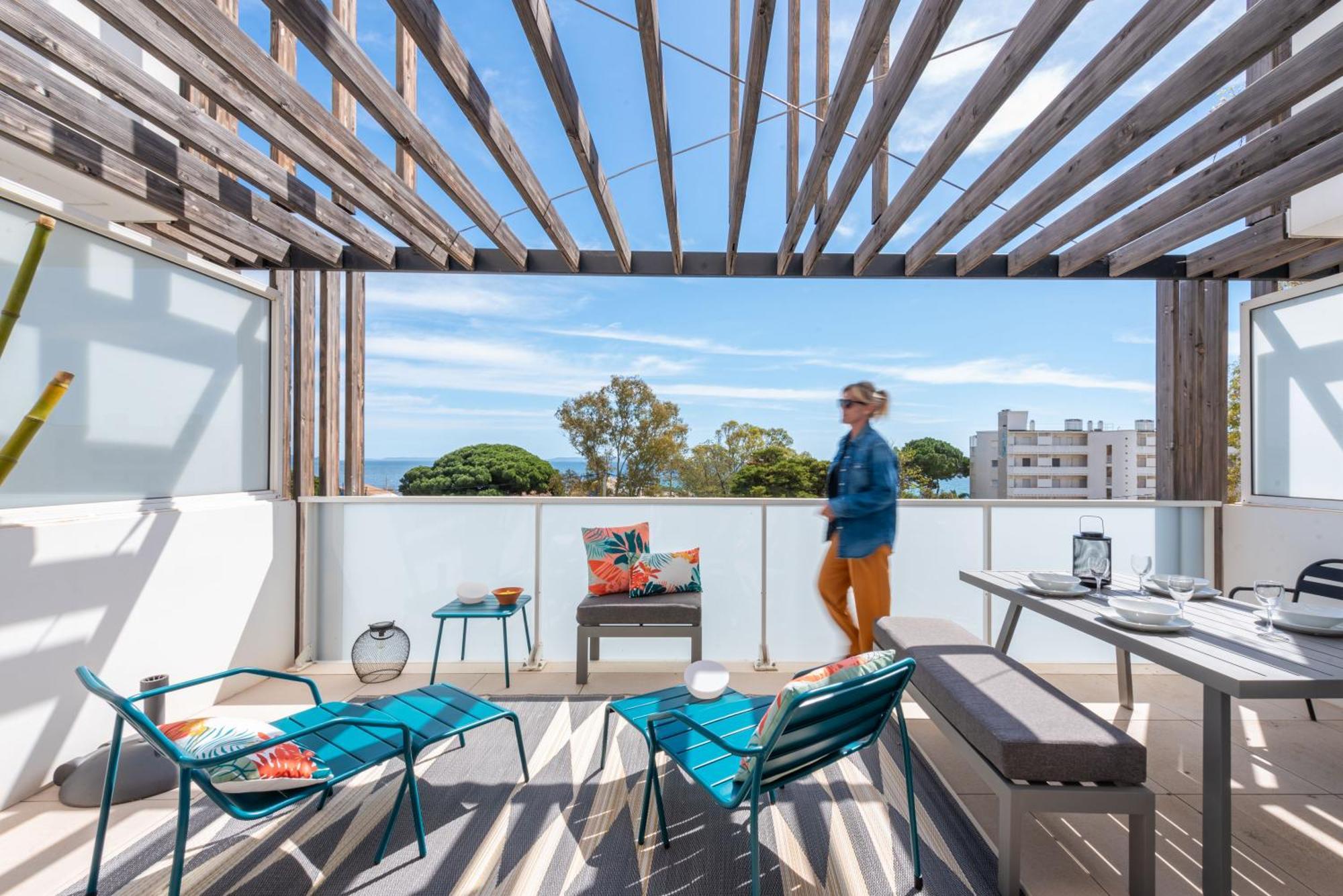Apartment Vue 50m Des Salins Piscine 2 Parkings Terrasse Hyeres